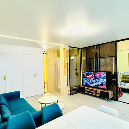 Bd 13 Apartment *